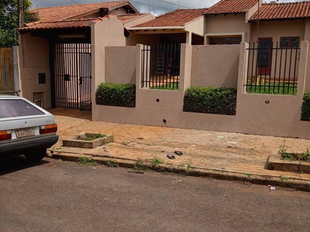 #155 - Casa para Locação em Arapongas - PR