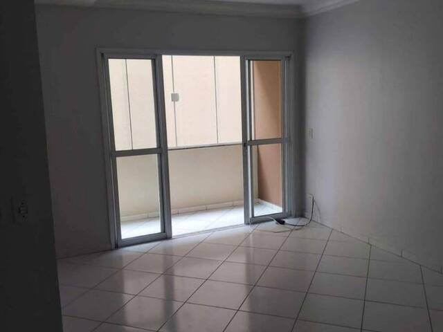 #183 - Apartamento para Venda em Arapongas - PR - 1