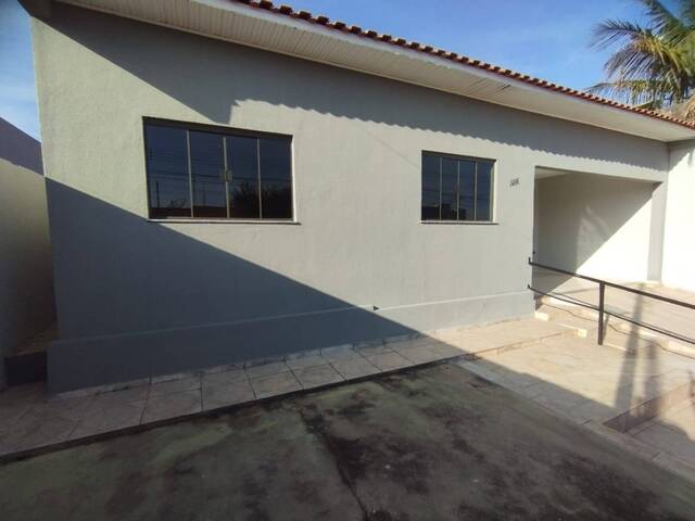 #186 - Casa para Locação em Arapongas - PR