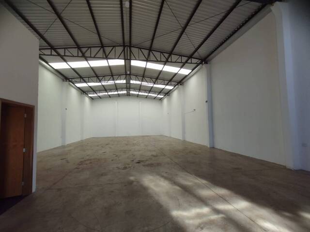 #469 - Barracão para Locação em Arapongas - PR - 2