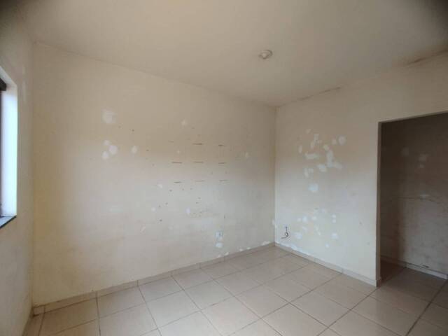 #488 - Casa para Locação em Arapongas - PR